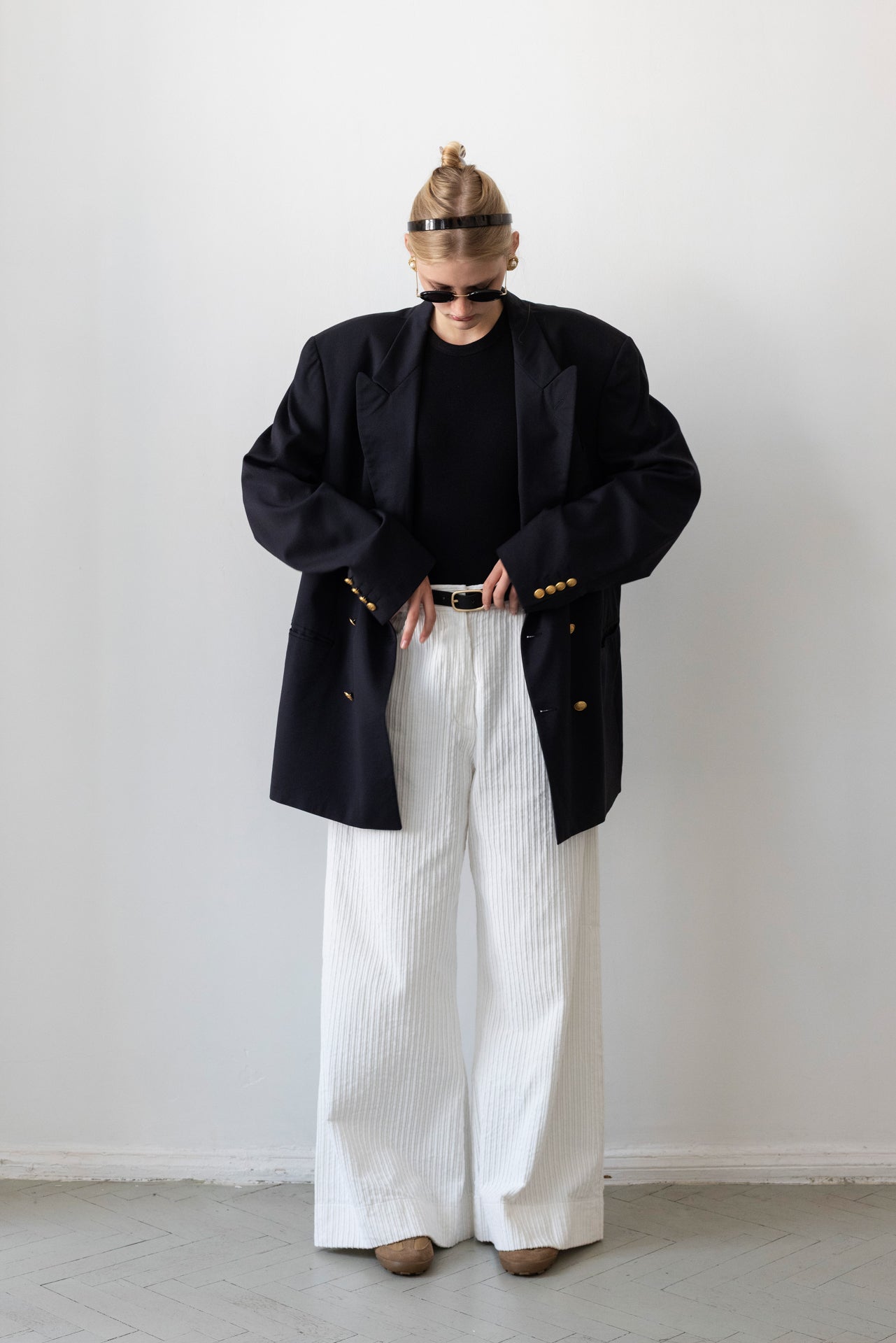 Vintage Guy Laroche Paris Navy 100% Wool Blazer