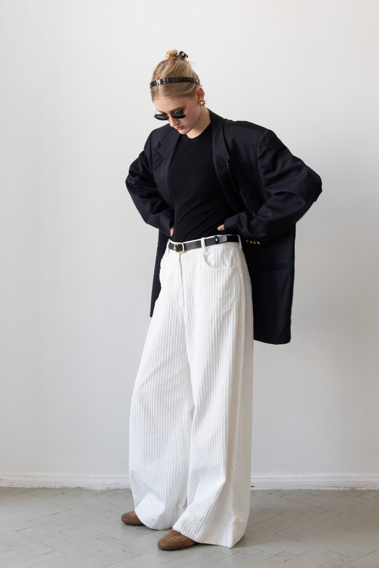 Vintage Guy Laroche Paris Navy 100% Wool Blazer