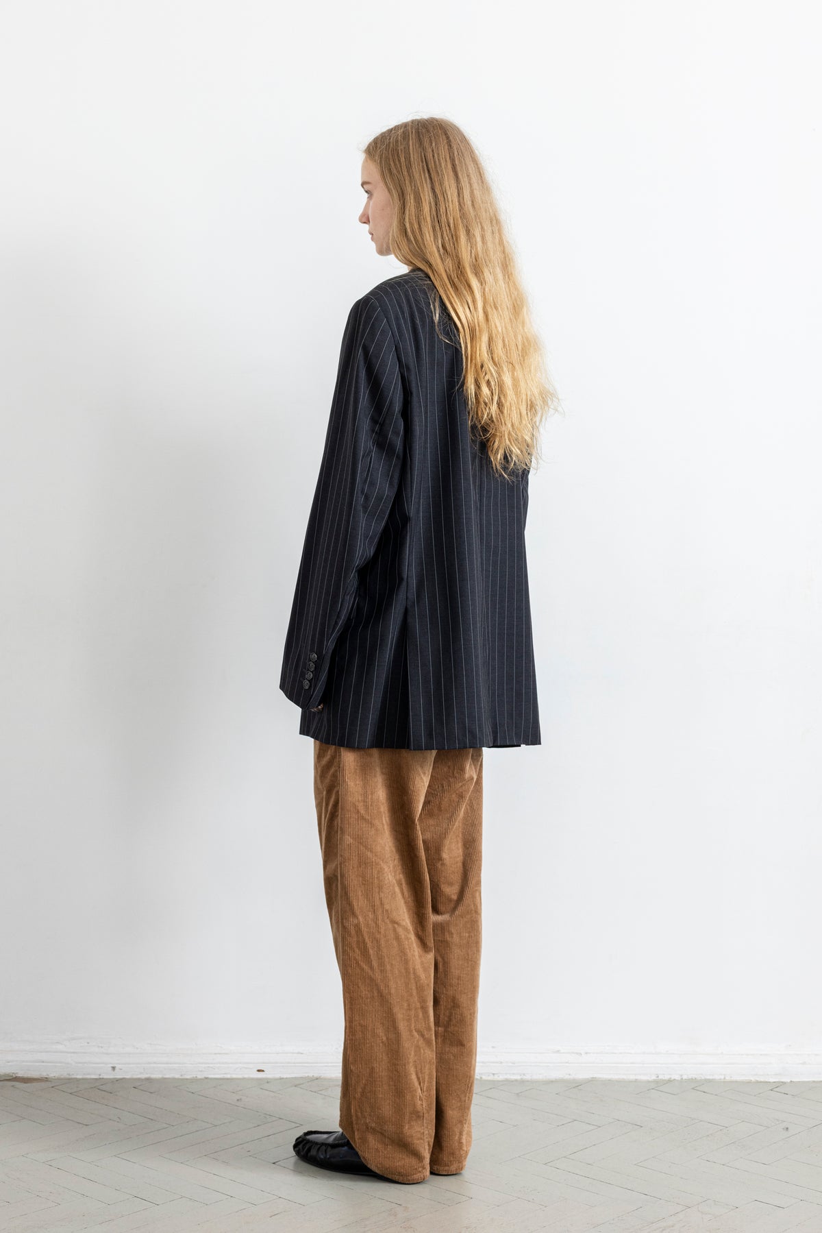 Vintage Dark Grey Pinstripe 100% Wool Blazer