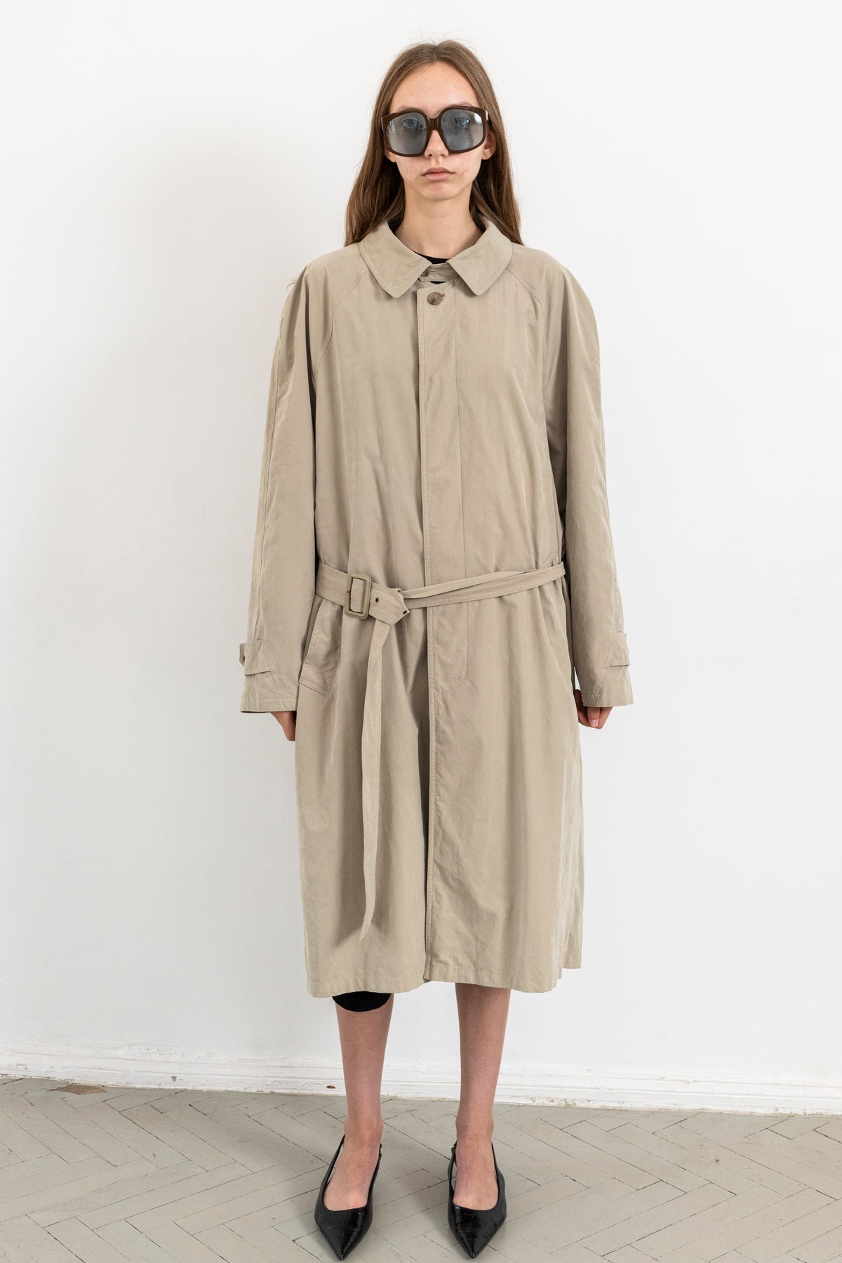 Vintage Beige Minimal Trench Coat
